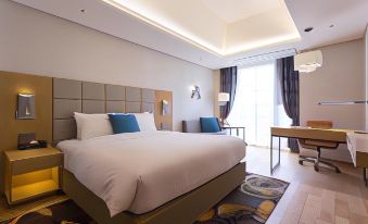 Charis Hotel