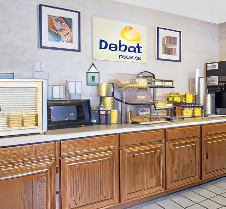 Days Inn & Suites by Wyndham Davenport East