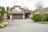 Fraser River Richmond Bed and Breakfast Hotels in Richmond