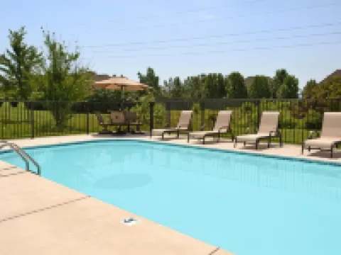 巴特菲爾德路/65號高速公路戴斯酒店 斯普林菲爾德酒店