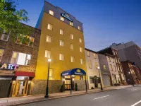 Days Inn by Wyndham Philadelphia Convention Center Hotels near United States Mint