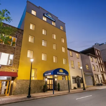Days Inn by Wyndham Philadelphia Convention Center Отели рядом с достопримечательностью «Зал Независимости»