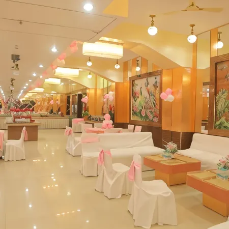 Hotel Maiden Residency