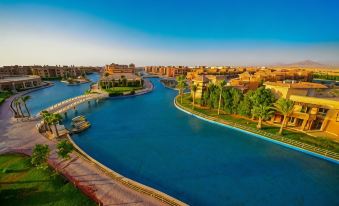 Parrotel Lagoon Waterpark Resort