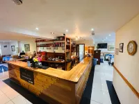 Acorn Lodge Hotel Gatwick & Parking Hotels in Salfords