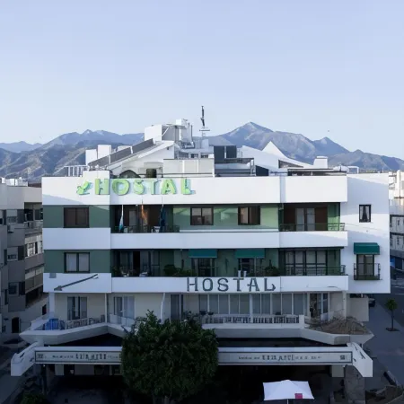 Hostal Alhambra - Adults Only