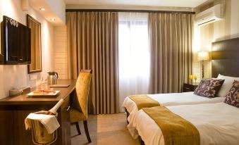 The Kelway Hotel