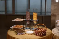 Royal Plaza Suites by Rak Rooms, Mangaluru - breakfast