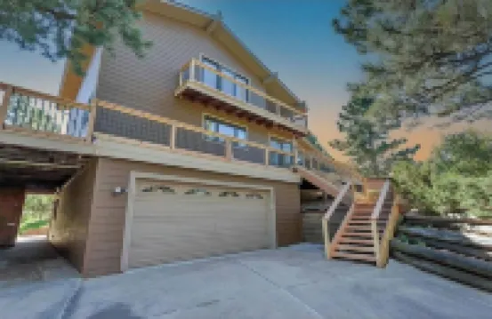 Relaxing 2-bedroom cozy suite in the lovely Pinery, Parker