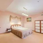 1001 Nights Hoteles cerca de Lesya Ukrainka Museum