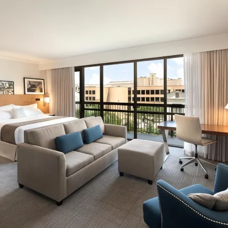 At&T Hotel & Conference Center