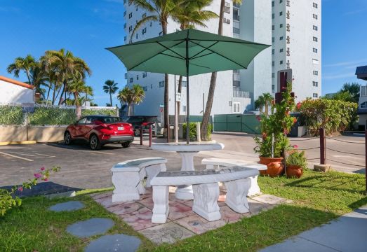 5. 트로픽 아일 호..