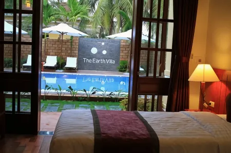 The Earth Villa Отели рядом с достопримечательностью «Cham Islands»