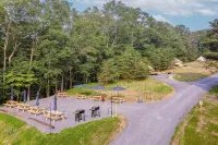 Firefly Ridge Luxury Retreat Hotels in Berkeley Springs