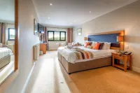Wolfscastle Country Hotel Hotels in Броди