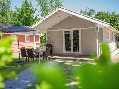 Tiny House in Brabant with Cozy Terrace 베스트 호텔