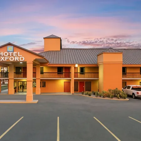 Hotel Oxford, a Travelodge by Wyndham
