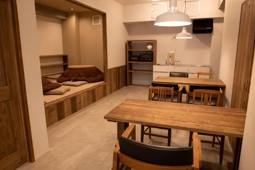 Guesthouse Akicafe Inn - Homestays