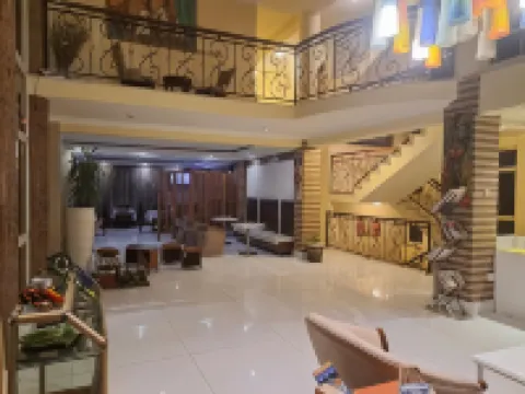 홈타운 아디스 호텔