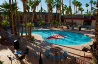 Ramada by Wyndham Yuma - Pools