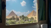 بانوراما فيو بيراميدز - غرفة مطلة على الجبل