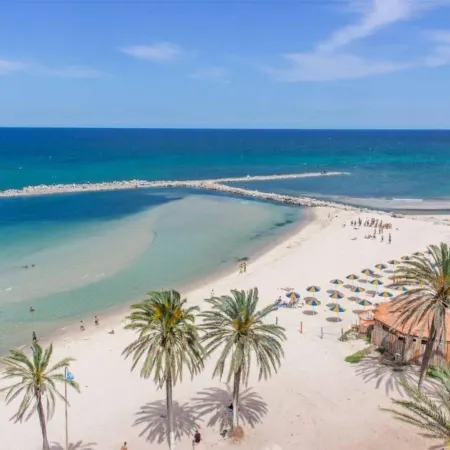 Sea front luxury living apartment in sousse