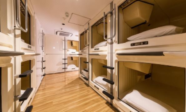 Shinjuku Kuyakusho-Mae Capsule Hotel