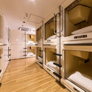 Shinjuku Kuyakusho-Mae Capsule Hotel Отели рядом с достопримечательностью «Сибуя (специальный район)»