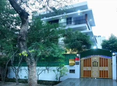 Golden Homestay