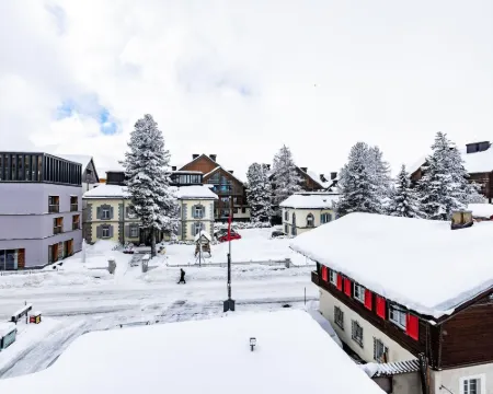 ホテル ベルギディル - ライダーズ ヘイブン アンデルマットのホテル