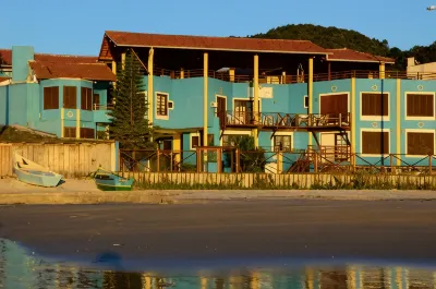 Residencial Vila do Sol, Apartamentos Com pé na Areia فنادق في بومبينهاس