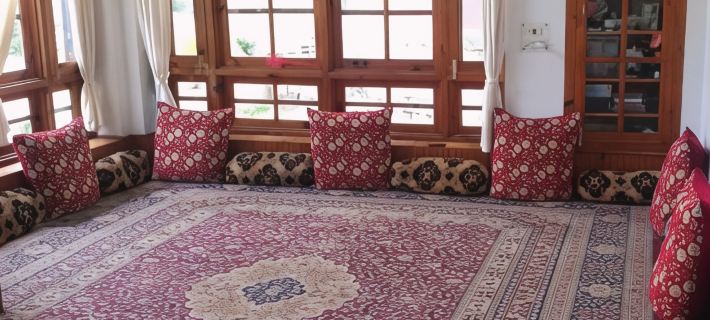 Hakeem Homestay Hotels in Anantnag