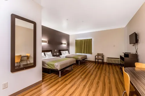 Super 8 by Wyndham Kenedy Hotels in Kenedy