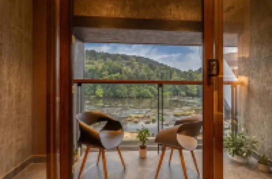 Sterling Athirappilly Hotels in Pariyaram