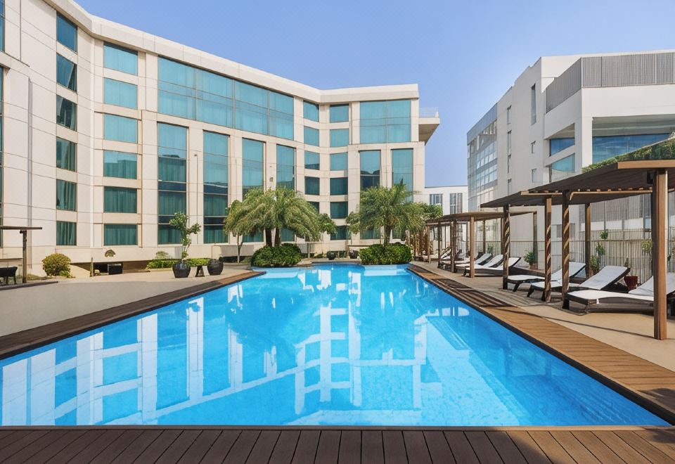 프라이드 플라자 호텔 에어로시티 뉴델리의 고급스러운 객실 내부