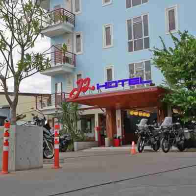 J2飯店 Hotel Exterior
