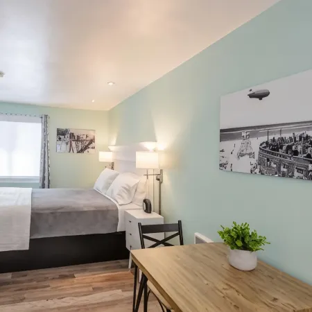 Beachside Inn