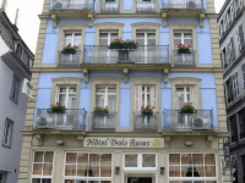 Hotel Roses Hotels near Palais Rohan