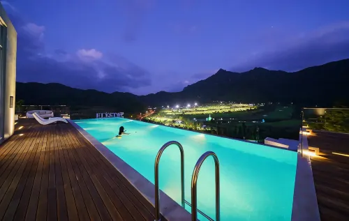 Jeongeup Elystay Poolvilla