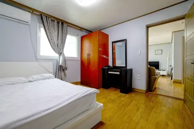 Hill House Pension Hotels near Inje Mountain Village Folk Museum