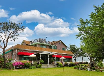 철원 추억만들기펜션