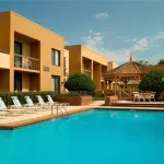 Courtyard Atlanta Northlake Hotels in Tucker