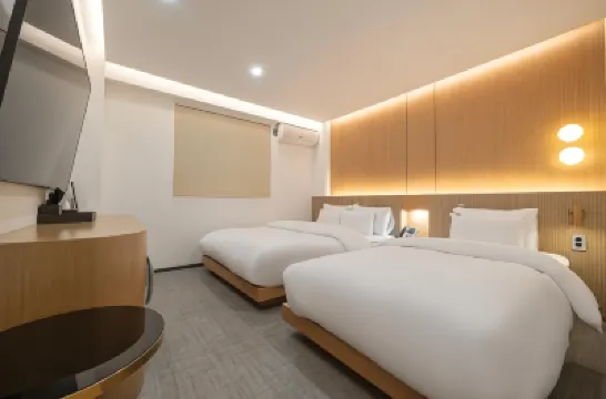 春川南部YAJA酒店 鄰近國立春川博物館的酒店