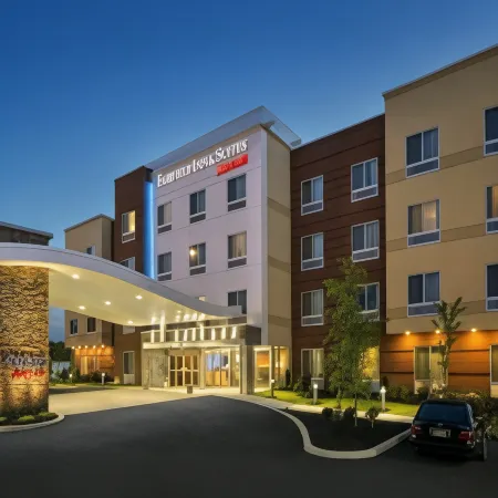 Fairfield Inn & Suites Wilmington New Castle Отели рядом с Аэропорт Ньюкасла
