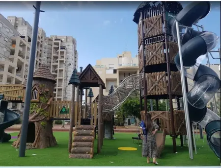 Jacuzzi Beach Suite W/ Gym: 4 rooms + Huge Balcony