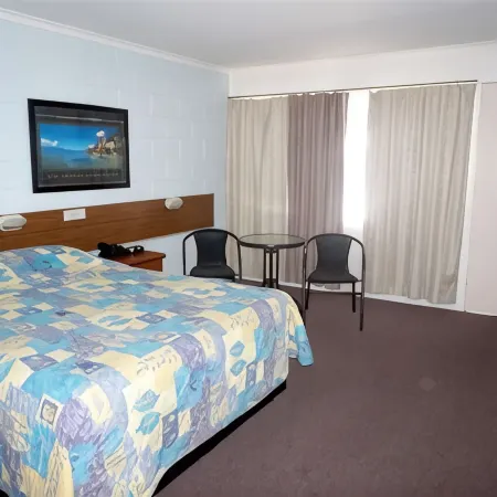 A & A Motel Отели в г. Прозерпин