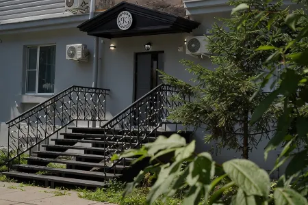 Небо (бывш. Kravchenko Place (Кравченко Плейс)) Отели рядом с достопримечательностью «АО "РУМА"»