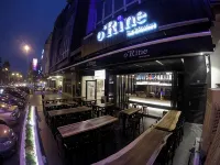 Here Hotel - ที่มีบาร์