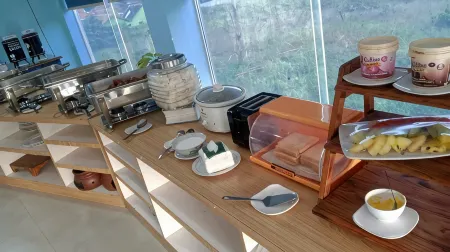 Permata Inn Slawi Отели в г. Tegal Regency