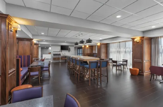 希爾頓歡朋酒店-彭德爾頓